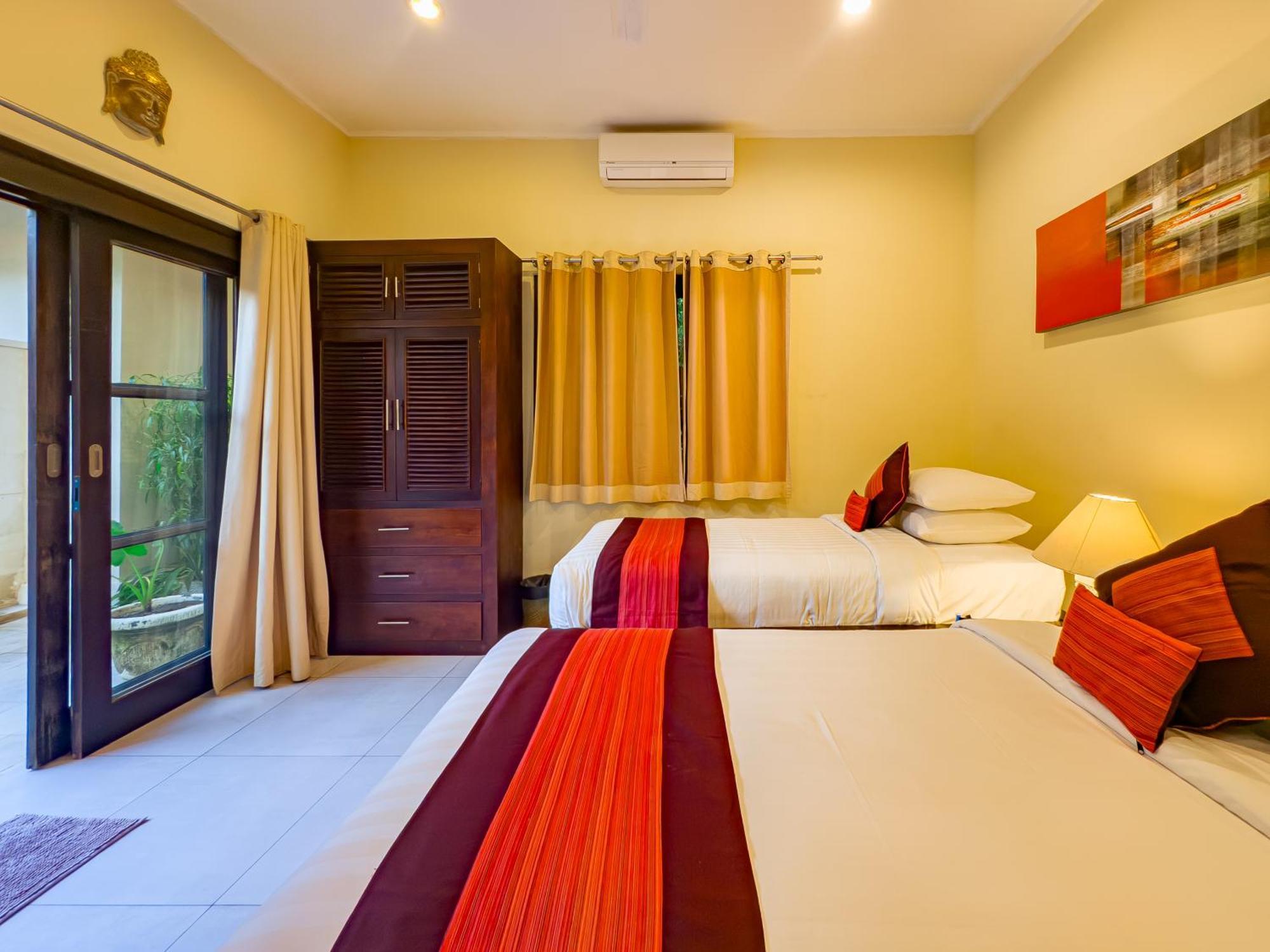 Villa Bugis Abimanyu Seminyak Room photo