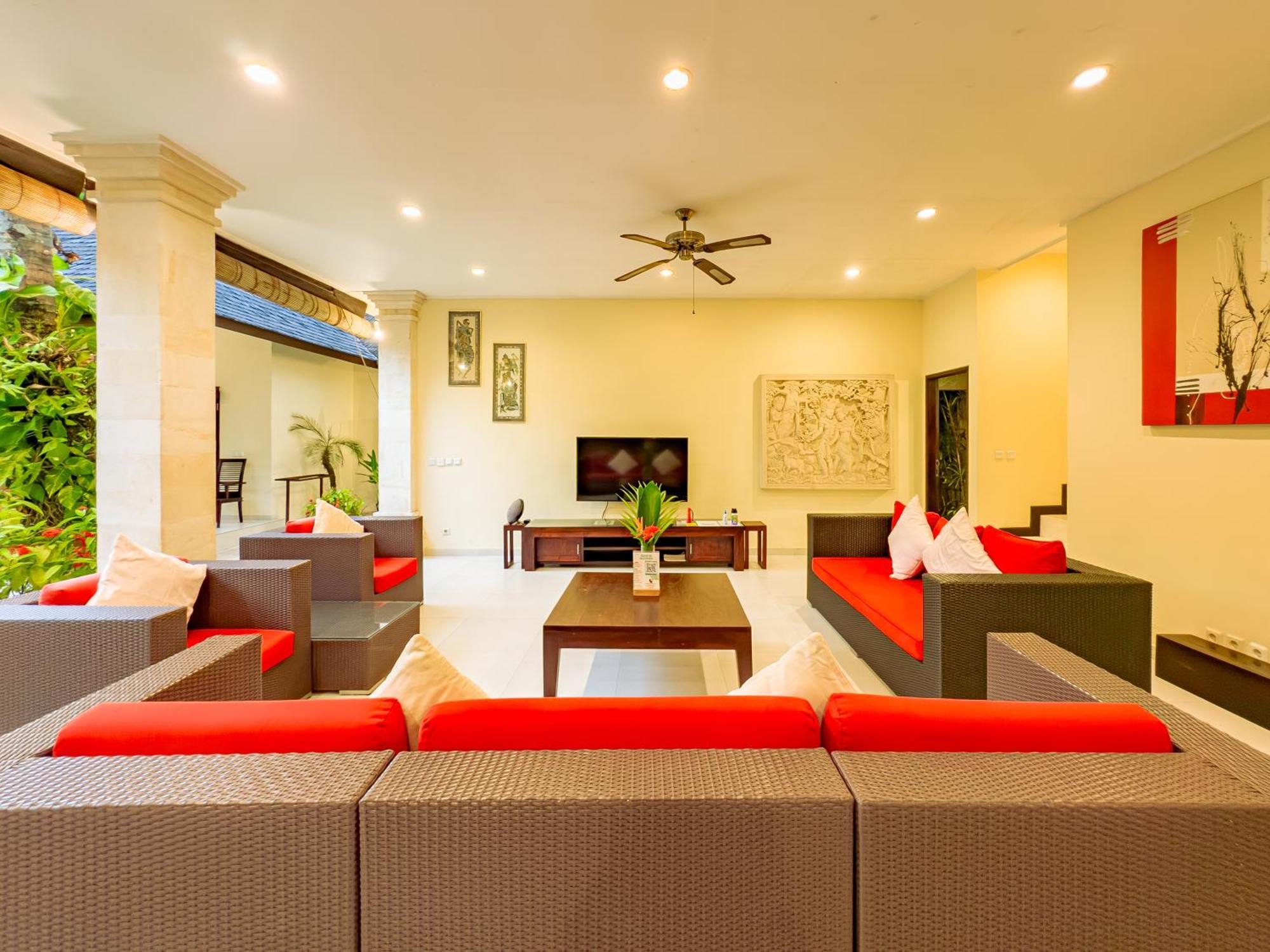 Villa Bugis Abimanyu Seminyak Room photo