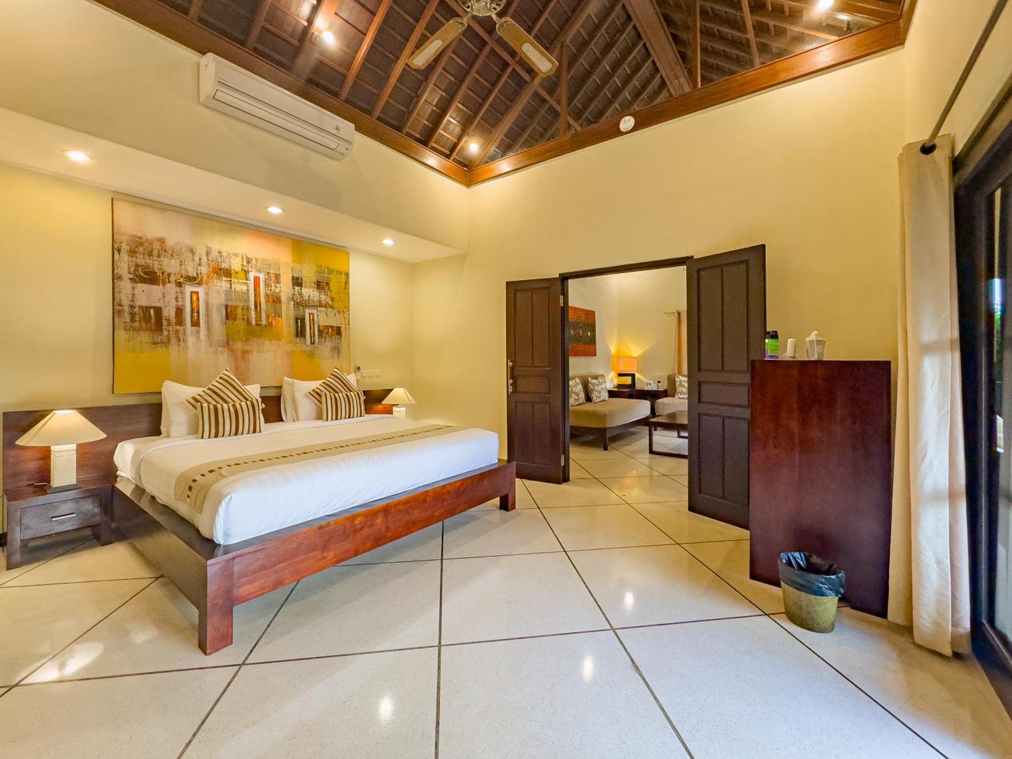 Villa Bugis Abimanyu Seminyak Room photo