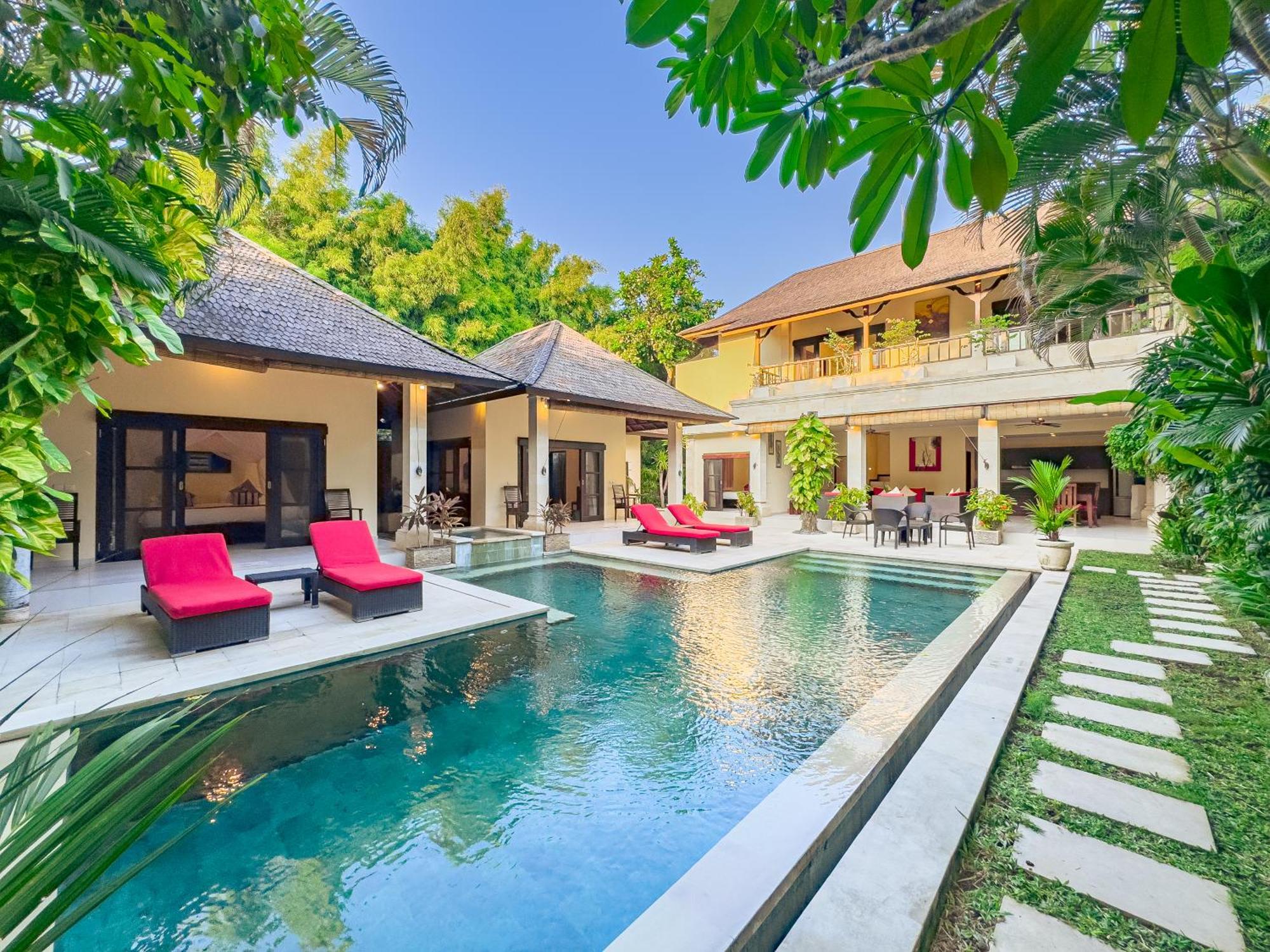 Villa Bugis Abimanyu Seminyak Room photo