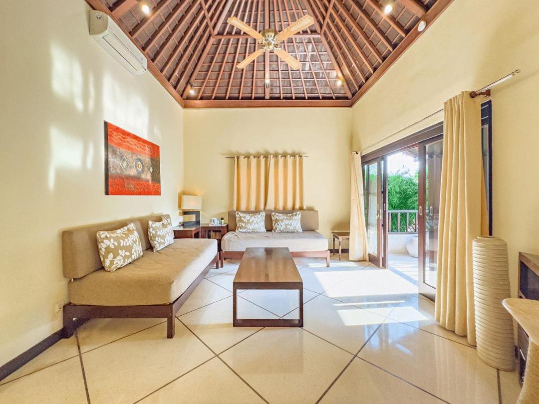 Villa Bugis Abimanyu Seminyak Exterior photo