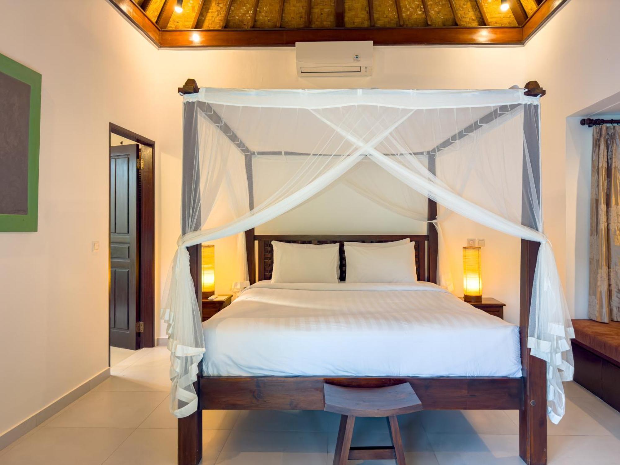 Villa Bugis Abimanyu Seminyak Room photo