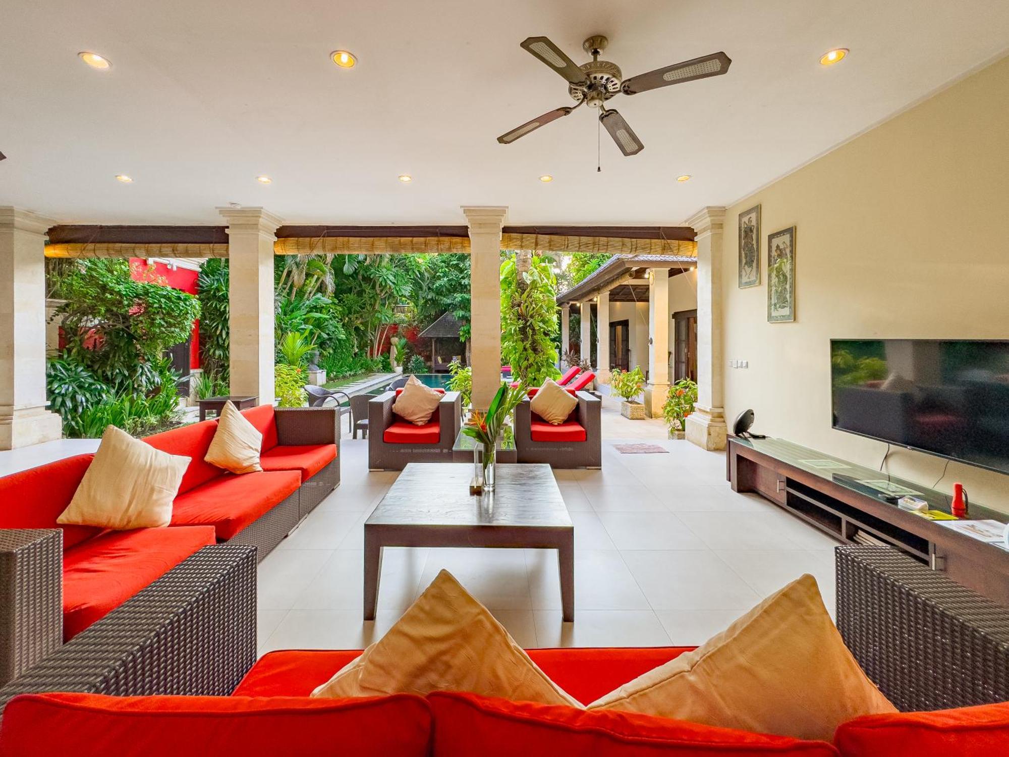 Villa Bugis Abimanyu Seminyak Room photo