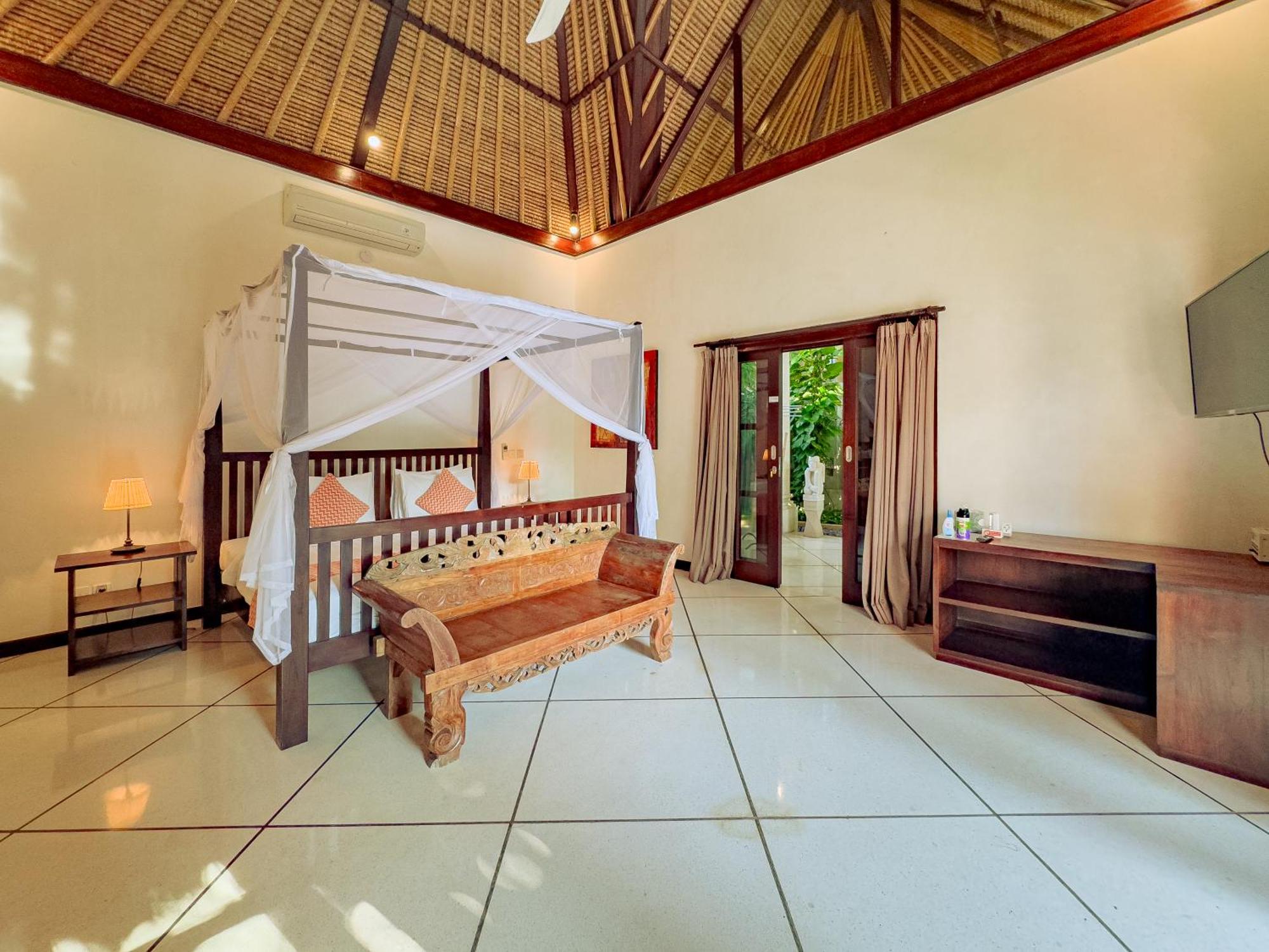 Villa Bugis Abimanyu Seminyak Room photo