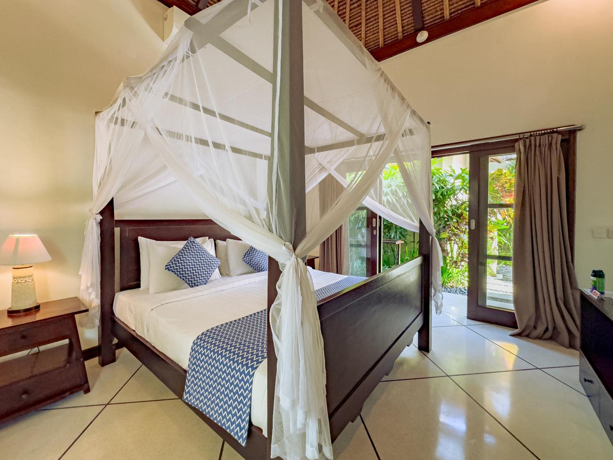Villa Bugis Abimanyu Seminyak Room photo