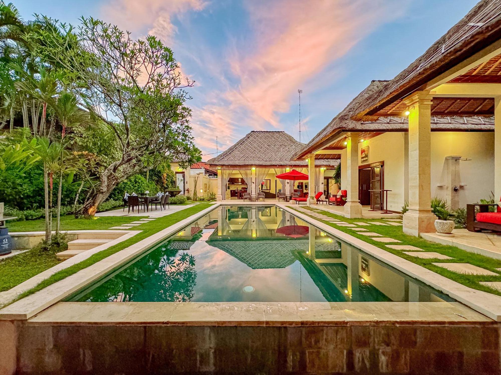 Villa Bugis Abimanyu Seminyak Room photo
