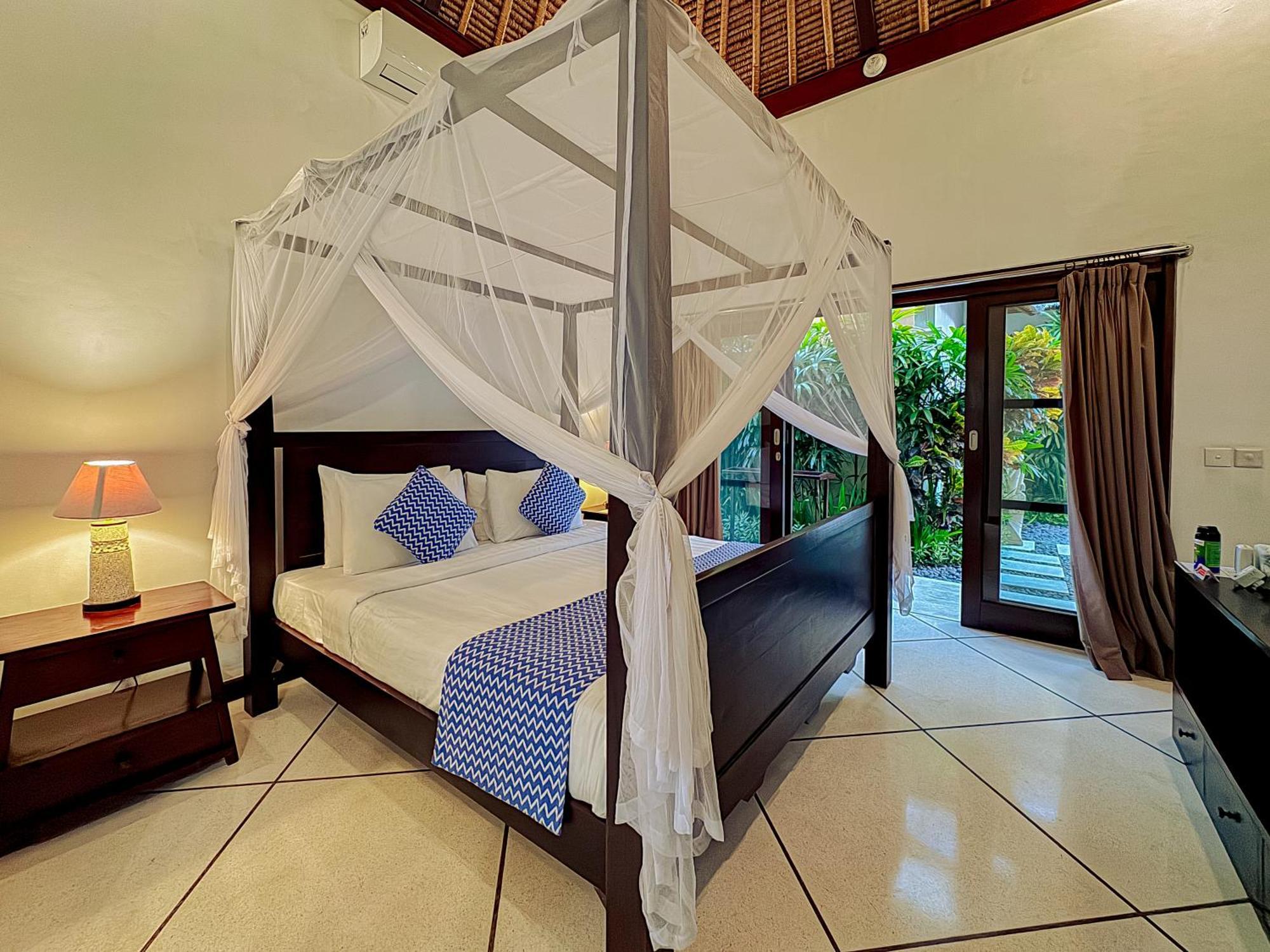 Villa Bugis Abimanyu Seminyak Room photo