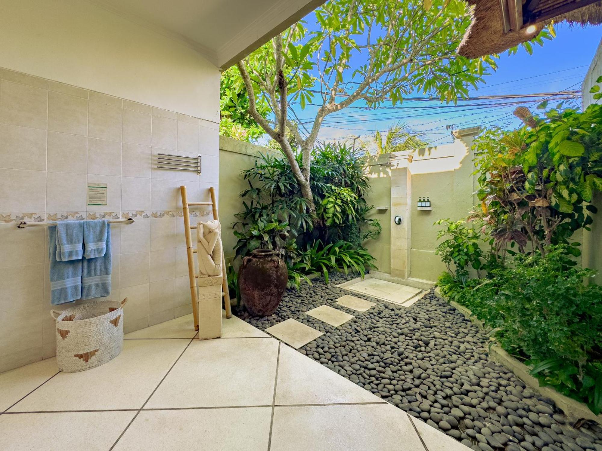 Villa Bugis Abimanyu Seminyak Room photo